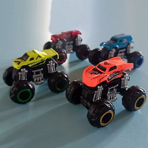 Kulccsal kilőhető fém Monster Truck