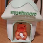 Gomba alakú éjjeli lámpa capybarával , led usb