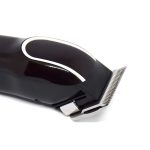 Akkumulátoros, professzionális haj és szakállvágó, kerámia pengével, digitális kijelzővel