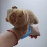 Capybara plüss, csuklóra tehető kicsiknek