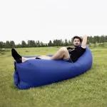 Lazy Bag pumpa nélküli, levegővel tölthető matrac hordtáskával - választható színekben