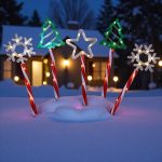 Világító karácsonyi díszek, napelemes kerti dekoráció