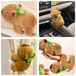 Hátizsákos Capybara plüss, csuklóra tehető 