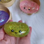 Gyúrmázható Glitteres lassan visszaalakuló Squishy Dumpling stresszoldó játék nagy