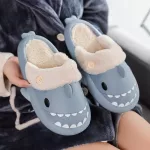 Téli, meleg cápapapucs, cápa , szőrmés  40-45 méretig