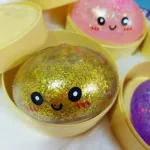 Glitteres nagy Squishy Dumpling stresszoldó játék