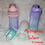 Színátmenetes motivációs kulacs, ivó palack 2 literes 