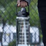 Színátmenetes motivációs kulacs, ivó palack 2 literes 