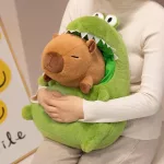 Plüss capybara krokodil dinoszaurusz szájában 