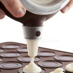 Macaron készítő szett, szilikon forma adagolóval 