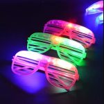 Világító Party szemüveg, rácsos 