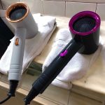 Innovatív, ionizációs hajszárító LED fénnyel