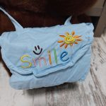 65cm Labubu sapkában hátizsákkal  óriás plüss