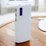 Zseblámpás Power bank bőrhatású felülettel 25000 mAh