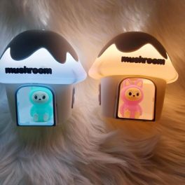 Gomba alakú éjjeli lámpa Labubu figurával , led usb