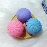 3db-os Squishy Dumpling stresszoldó játék
