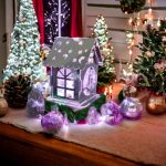 Karácsonyi házikó színes LED világítással