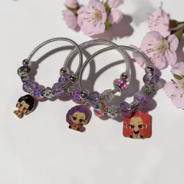 K-pop charm karkötő
