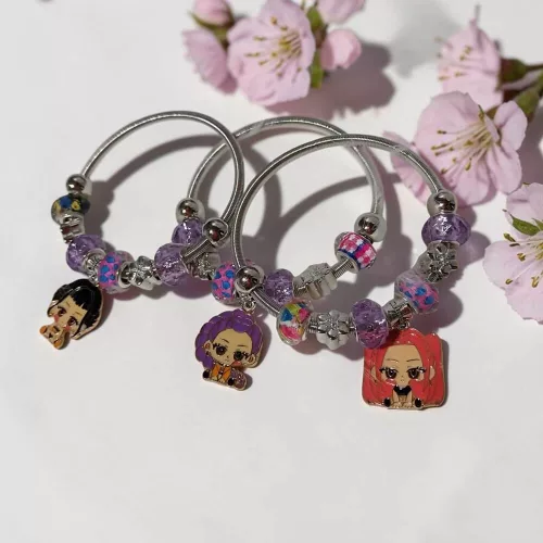 K-pop charm karkötő