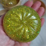 Gyúrmázható Glitteres lassan visszaalakuló Squishy Dumpling stresszoldó játék nagy