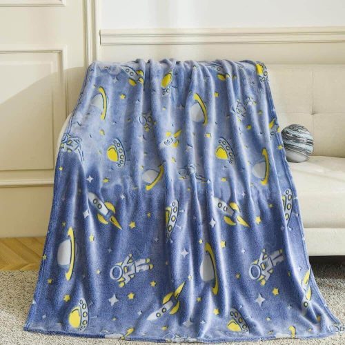 Űrhajós mintás sötétben világító puha plüss takaró, pléd 100x150cm