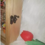 Fa kulcstartó szekrény, üvegezett 