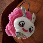 Nyuszis szőrös fülmelegítő gyerekeknek, felnőtteknek