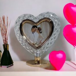  Szív alakú, világító, kristály hatású képkeret  USB-s
