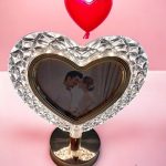 Szív alakú, világító, kristály hatású képkeret  USB-s