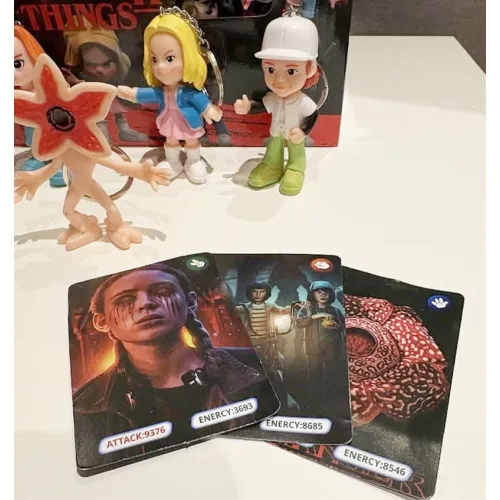 Stranger things meglepetés figura