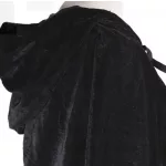 Elegáns, fekete, kapucnis bársony köpeny, felnőtt méret 140cm, Halloween jelmez