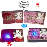 Világító azappanrózsa és maci díszdobozban