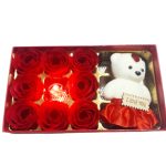 Világító azappanrózsa és maci díszdobozban